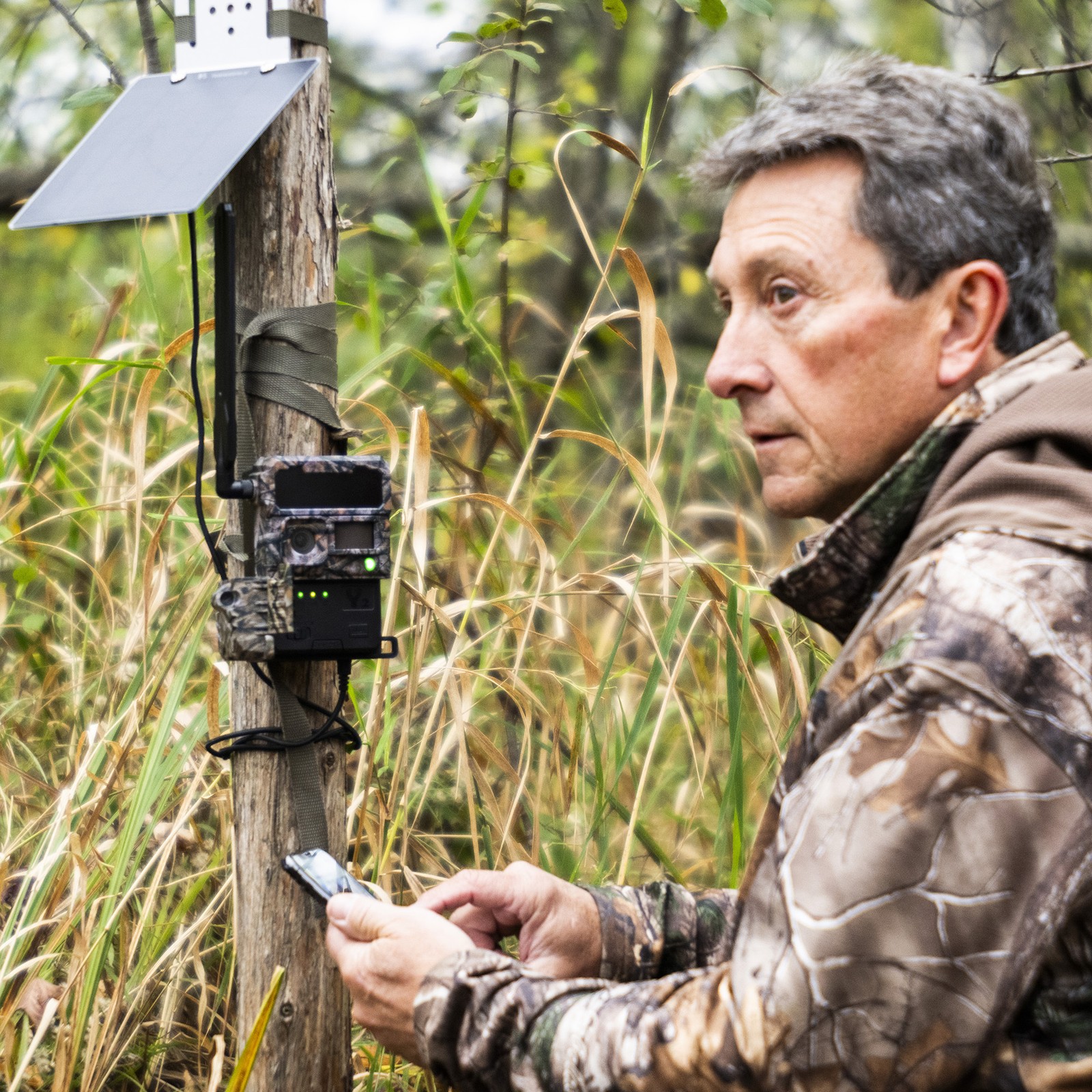Yellowstone 9V/5W Solar Panel for Y2 Cellular Trail Camera with Mounting Bracket