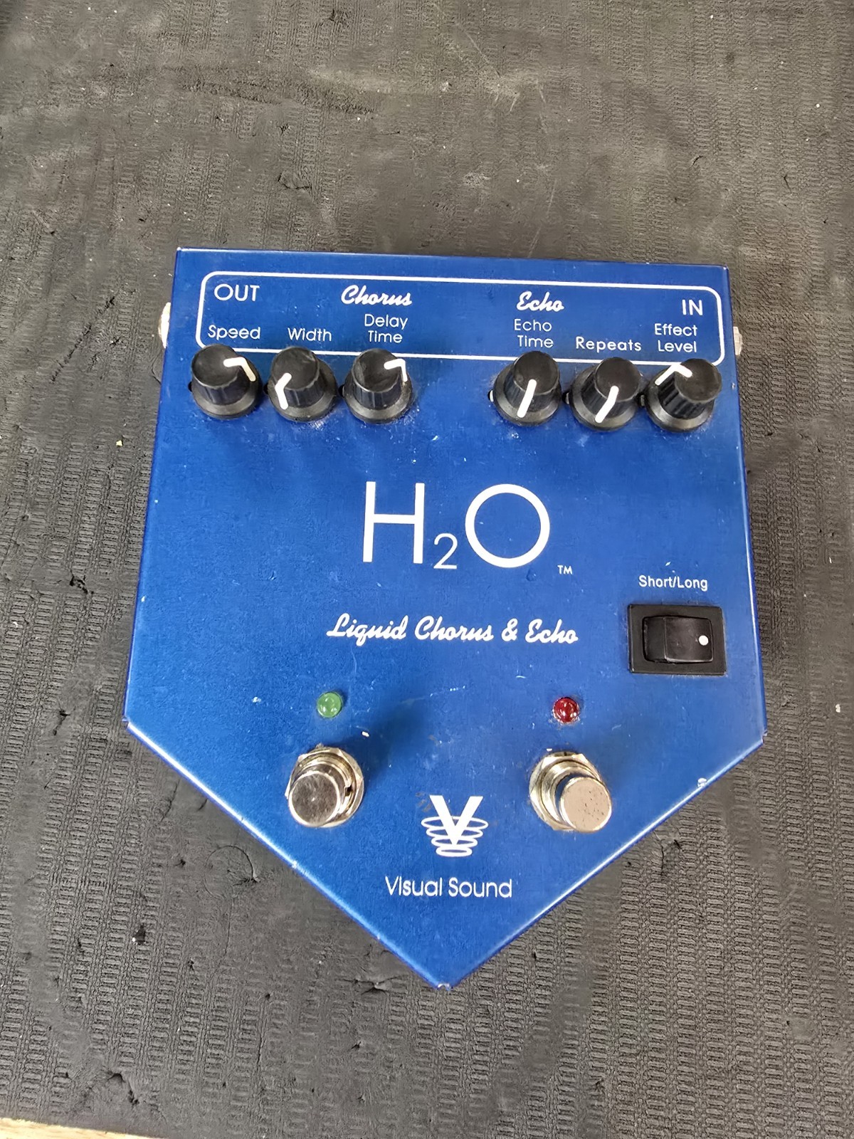 Visual Sound H2O Liquid Chorus & Echo Guitar Effect Pedal Tested Working