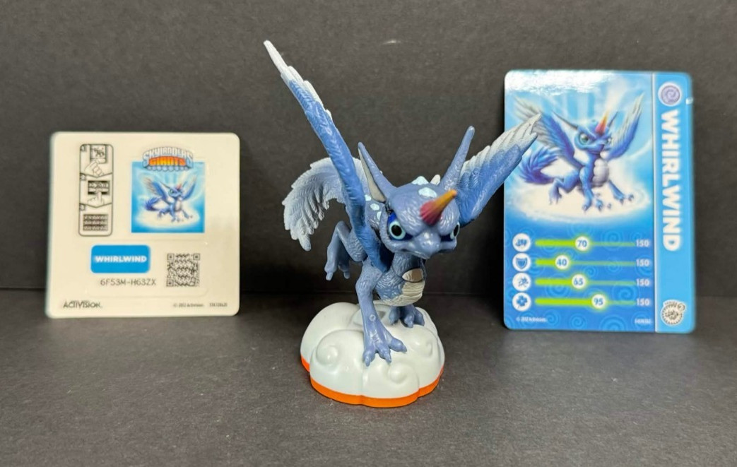 Skylanders Giants Whirlwind w/ Card & Sticker