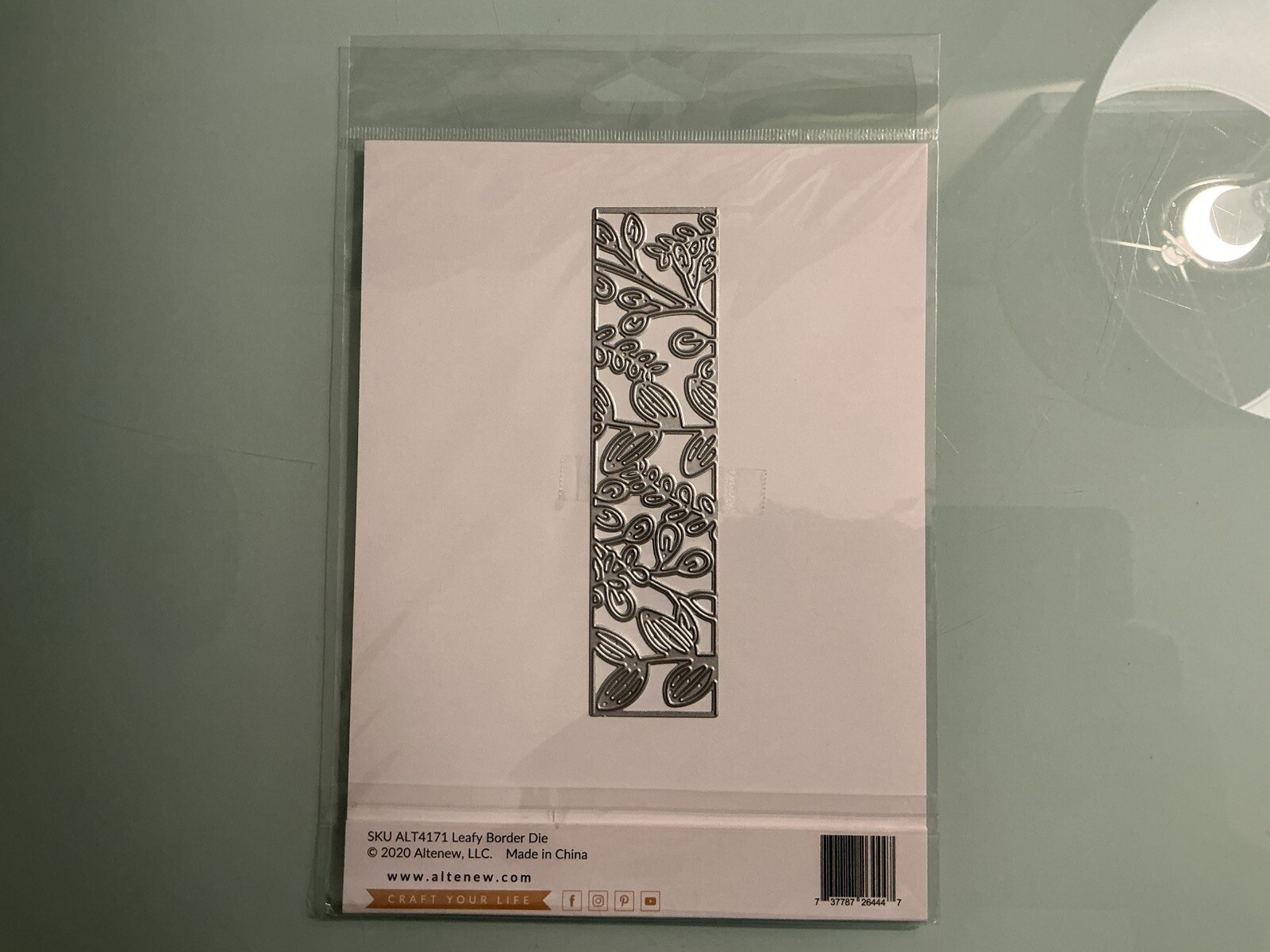 Altenew “Leafy Border” Cutting Die (New)