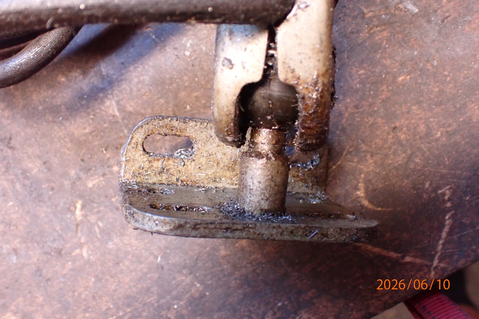 OLDER DAZOR MACHINE LAMP LIGHT W/ MOUNT BRACKET GRIMY DIRTY