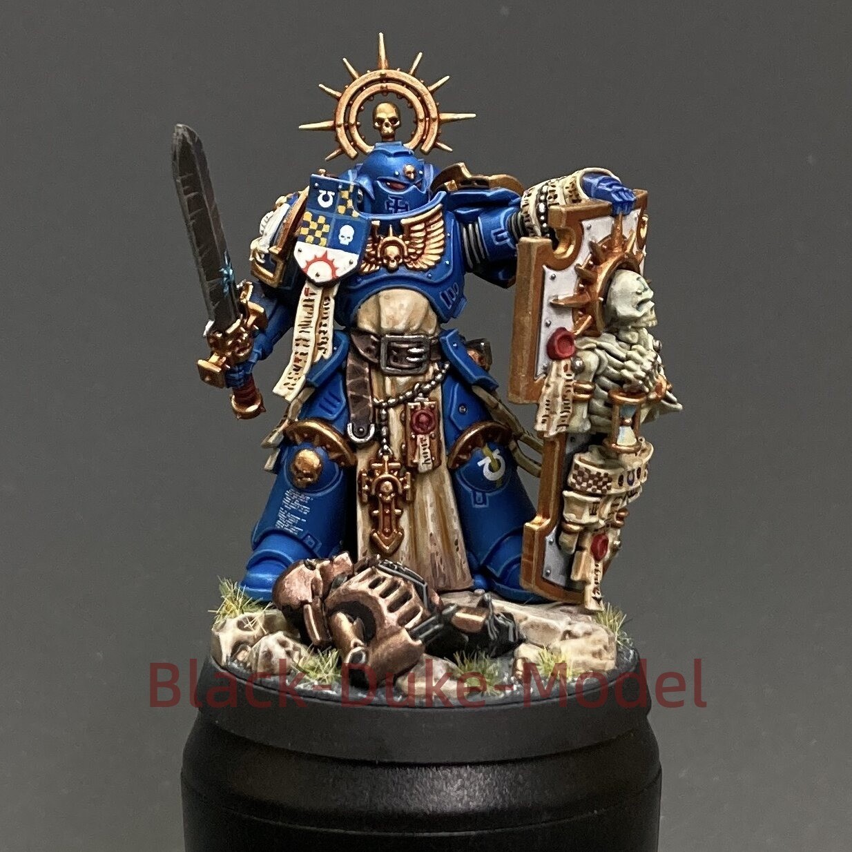 Warhammer 40K Captain With Relic Shield Space Marines Presale Painted Gallery GW