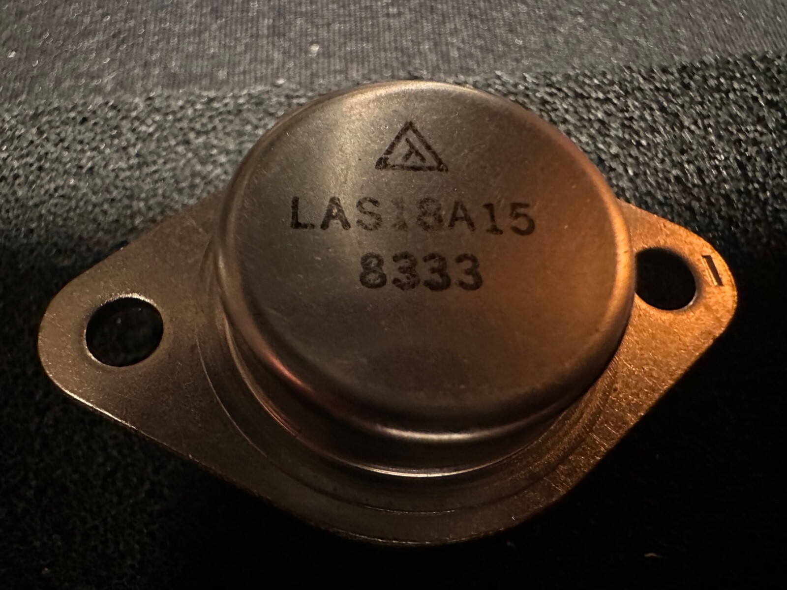 LAS18A15 Fixed Negative Voltage Regulator, -15V 1.5A. New open box.