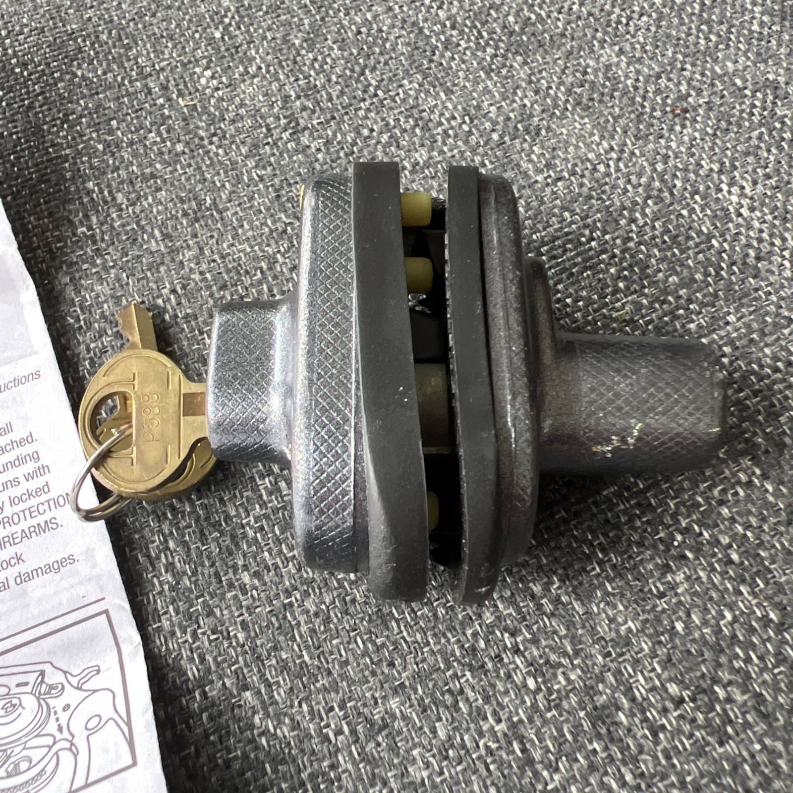 Master Lock 90 Keyed Gun Trigger Lock, 1 Pack Gun Lock With 2 Keys