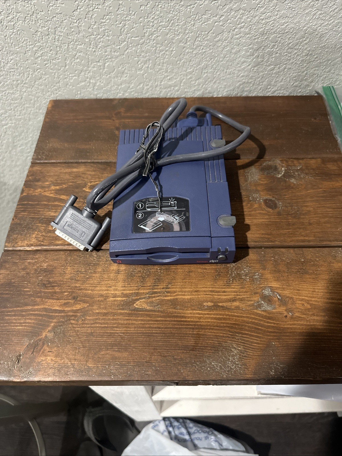 Iomega zip 100 External Drive Parallel Untested No Power Adapter