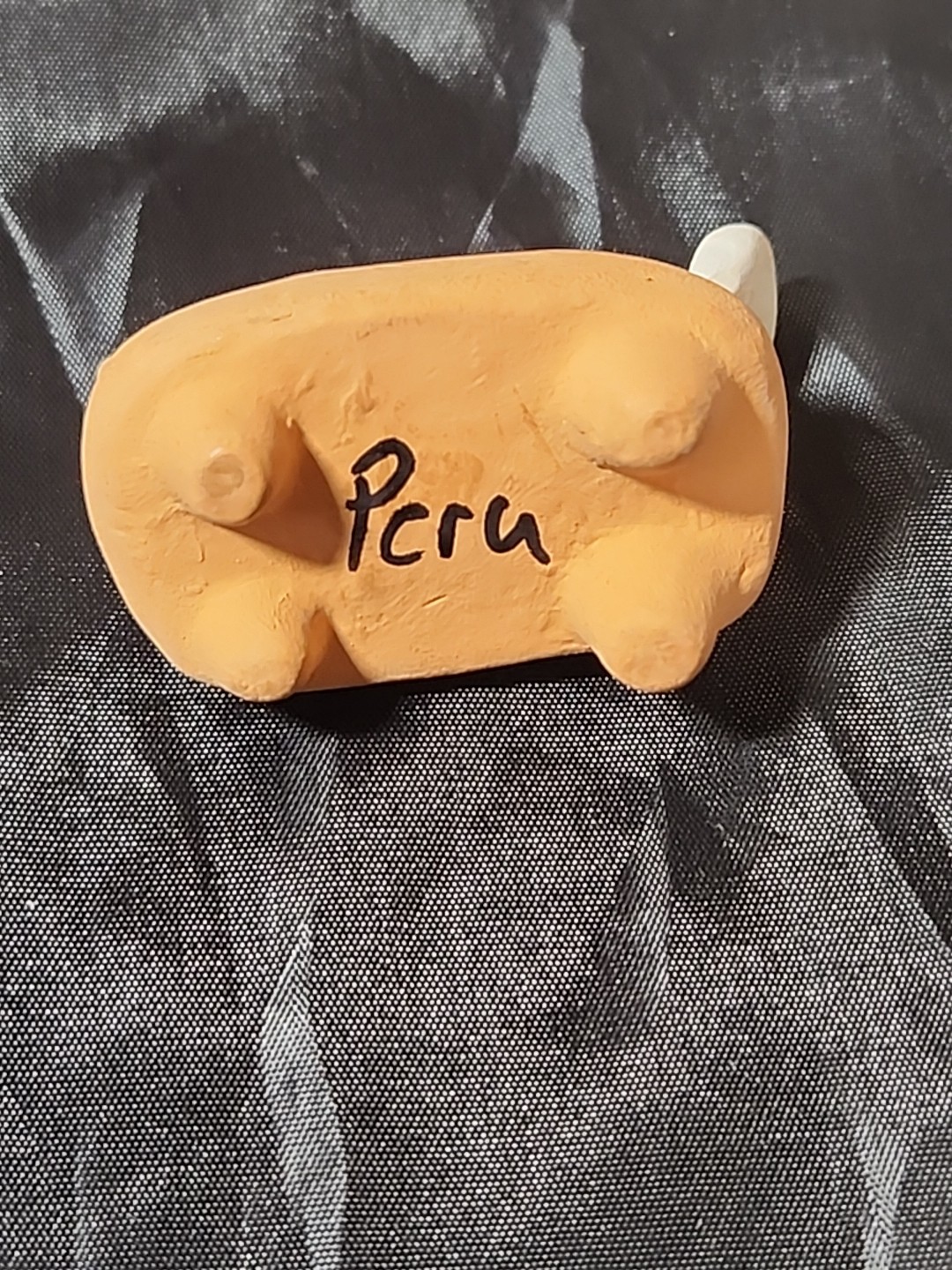 8 Pieces Peru Nativity Pieces/Clay Pottery