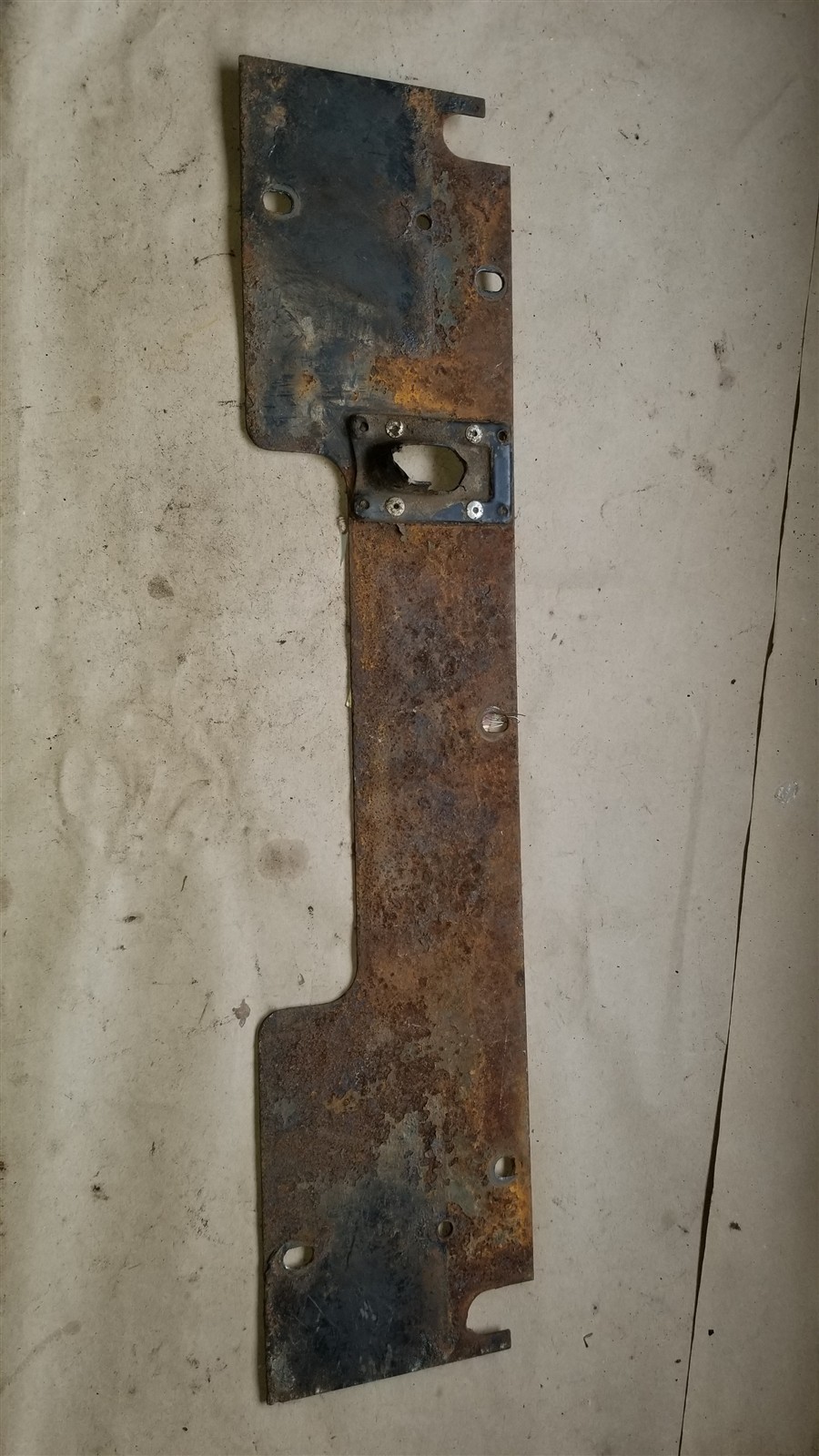 Bobcat 6700211 Lower front panel 853