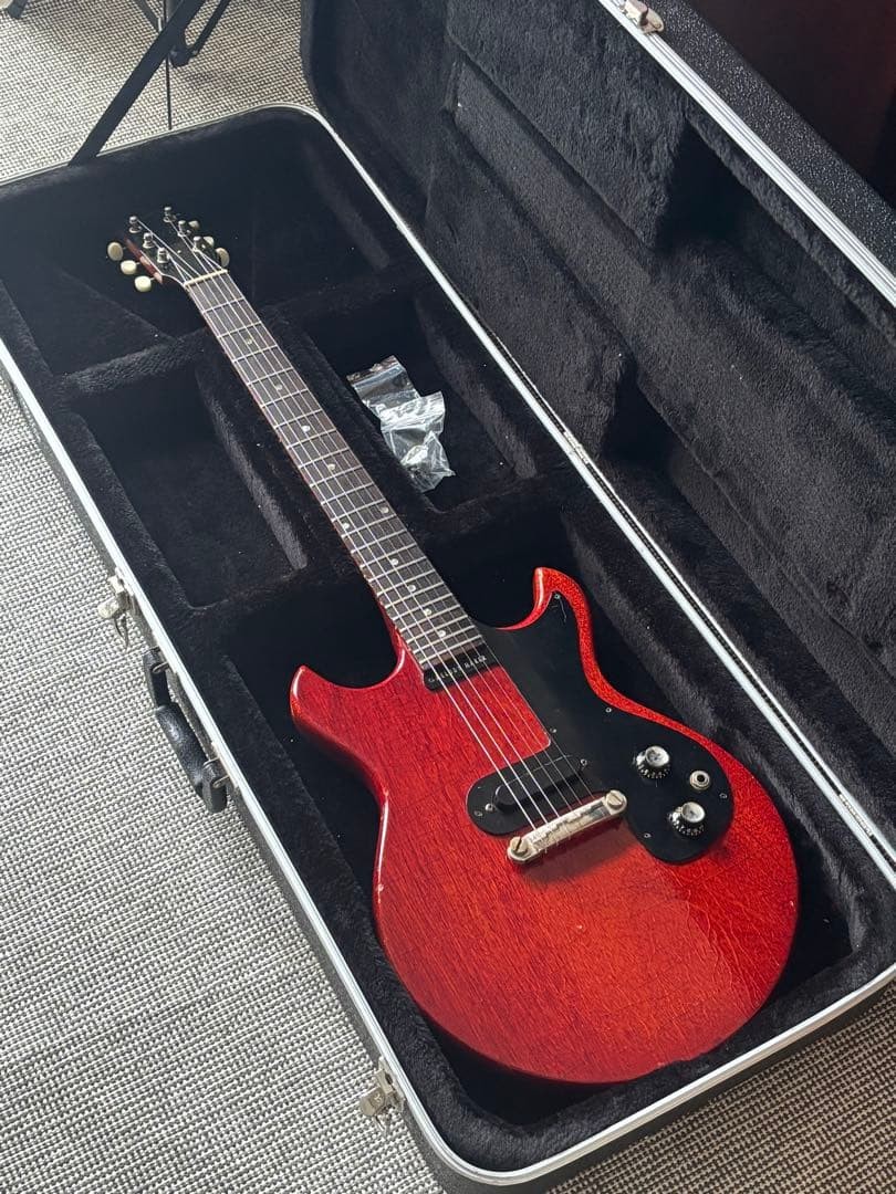 Gibson Melody Maker 1965 Vintage Electric Guitar Refinished Front Original Picku