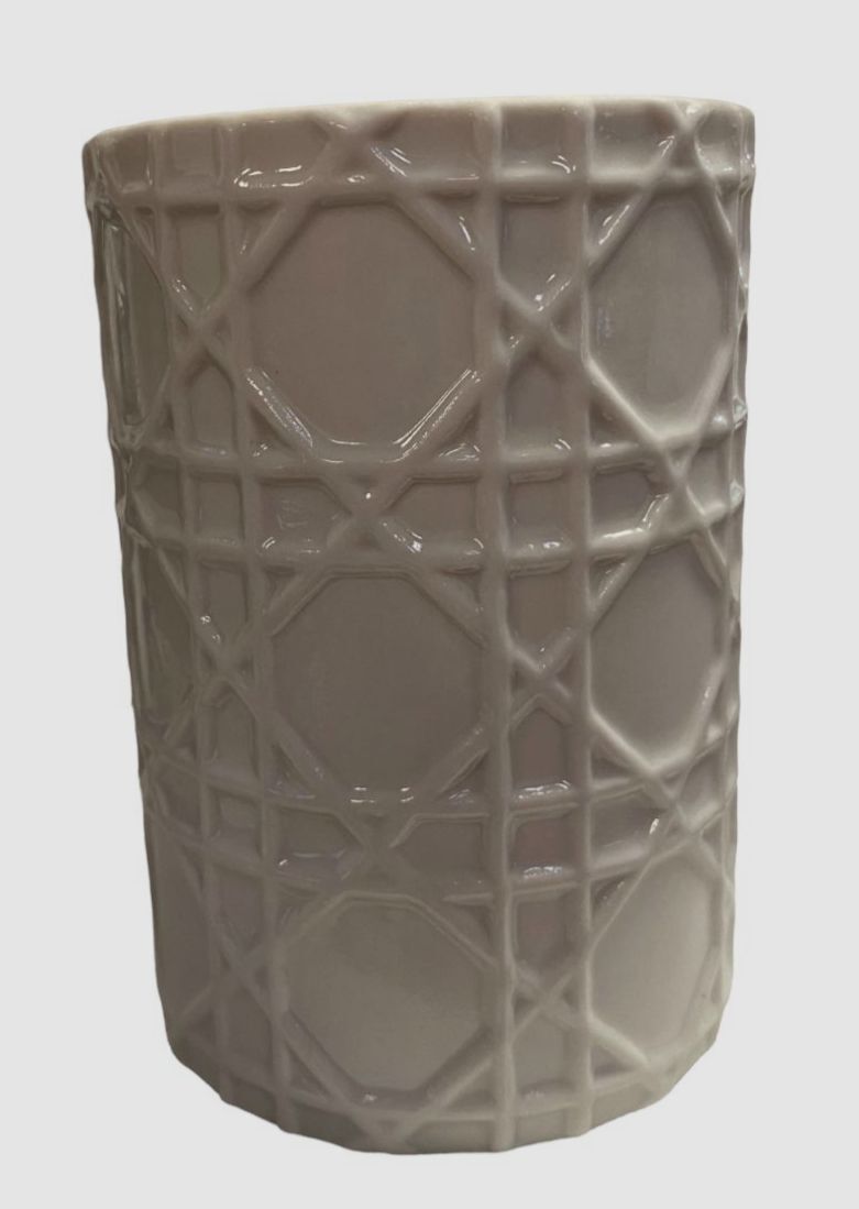 $44 Kassatex White Wicker Embossed Porcelain Tumbler