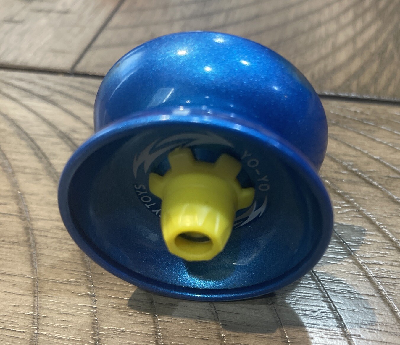 (Blue) CY Toys Yo-Yo Alloy Green String