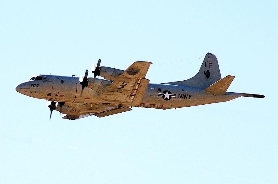 NAVY P-3 / P3-C ORION AIRCRAFT ON PATROL 8x12 GLOSSY PHOTO PRINT