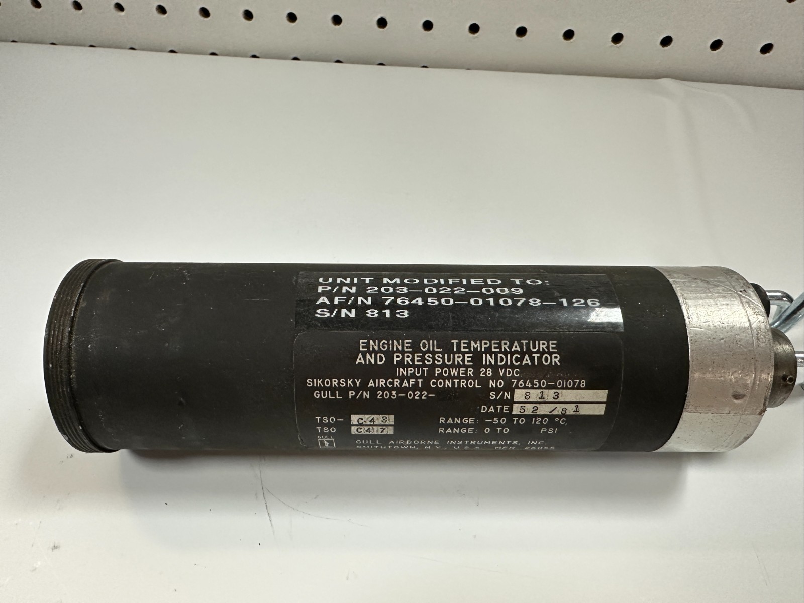Gull Airborne Instruments 76450-01078-126 Engine Oil Temp & Press Indicator
