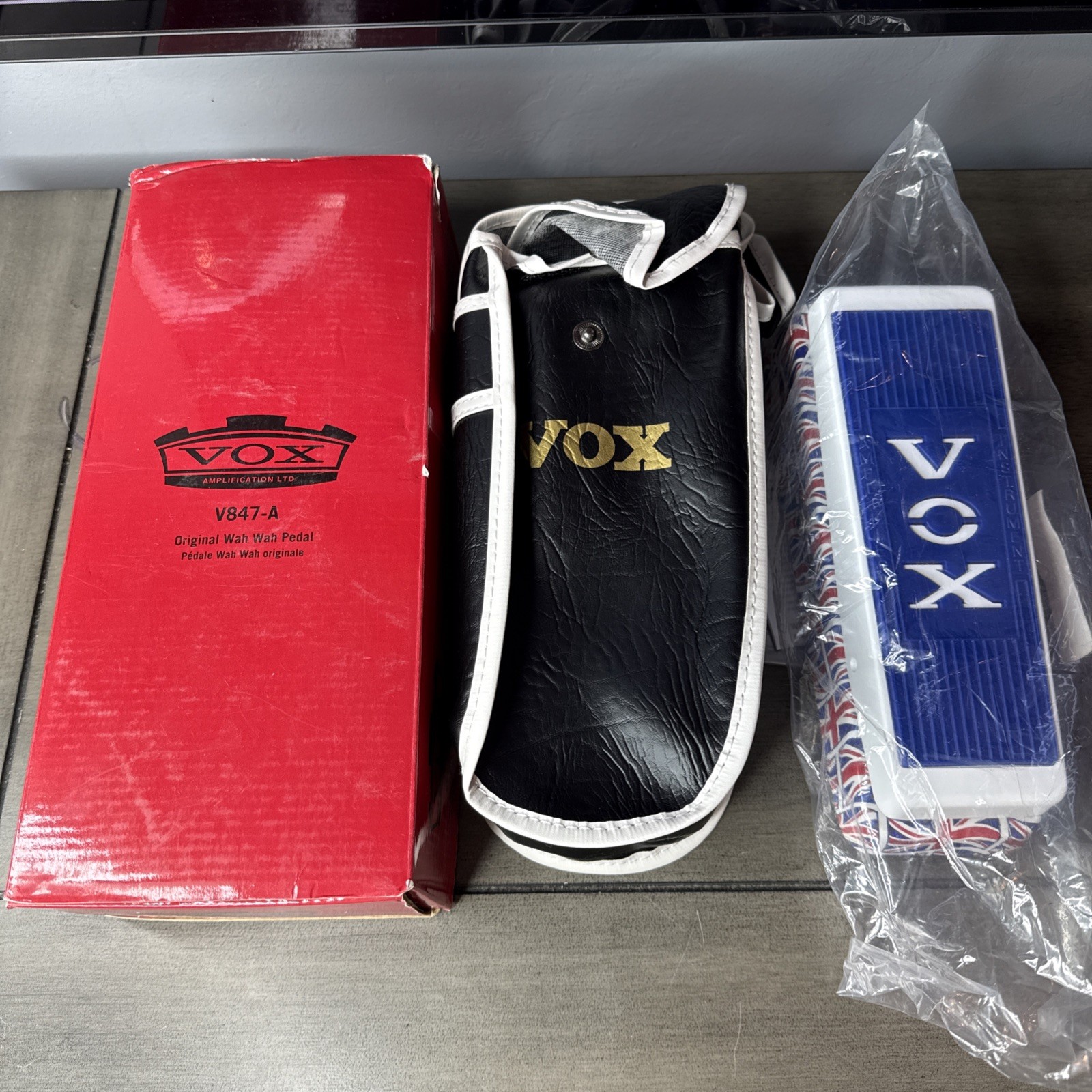 VOX V847-A Wah Guitar Effects Pedal Limited Color Union Jack New With Box