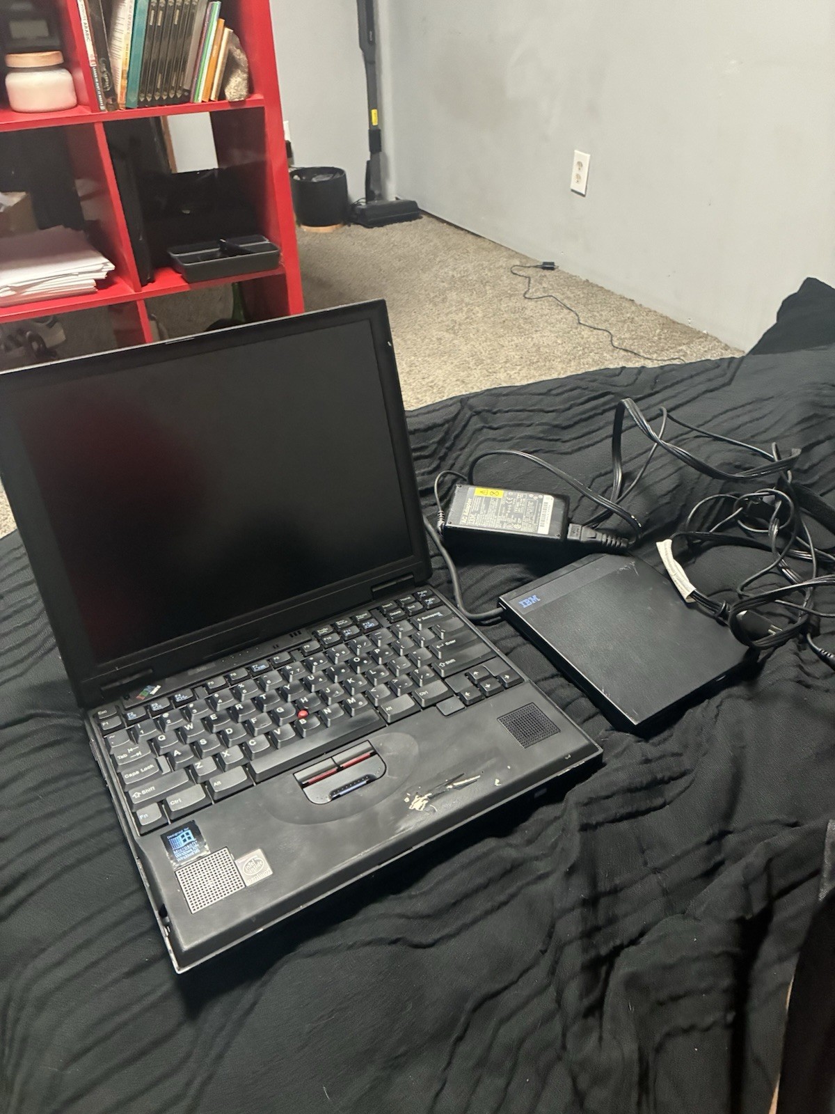 IBM 600 Vintage Laptop with External CD-ROM Drive and Power Adapter (WORKING)