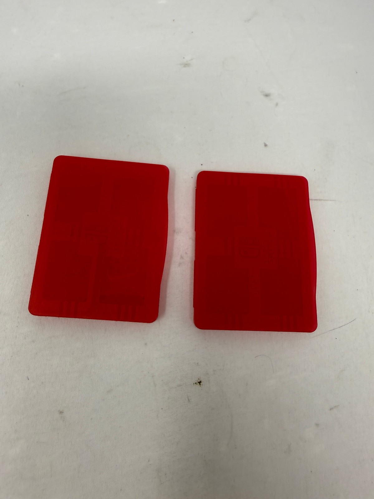 2x Official Nintendo Switch Case Game Cartridge Holder Red