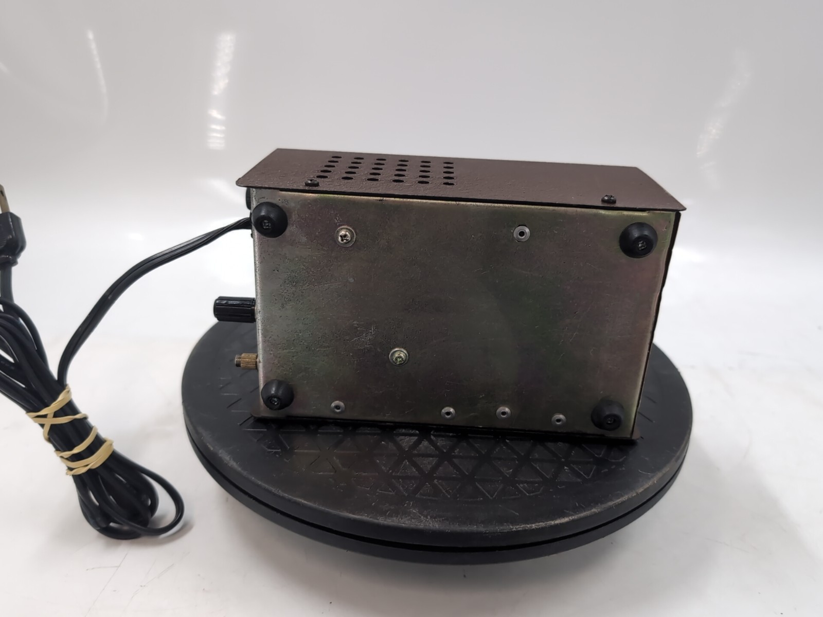 Arista CB-477 Solid State Regulated Power Converter 12V *Tested* - EB-18630 -