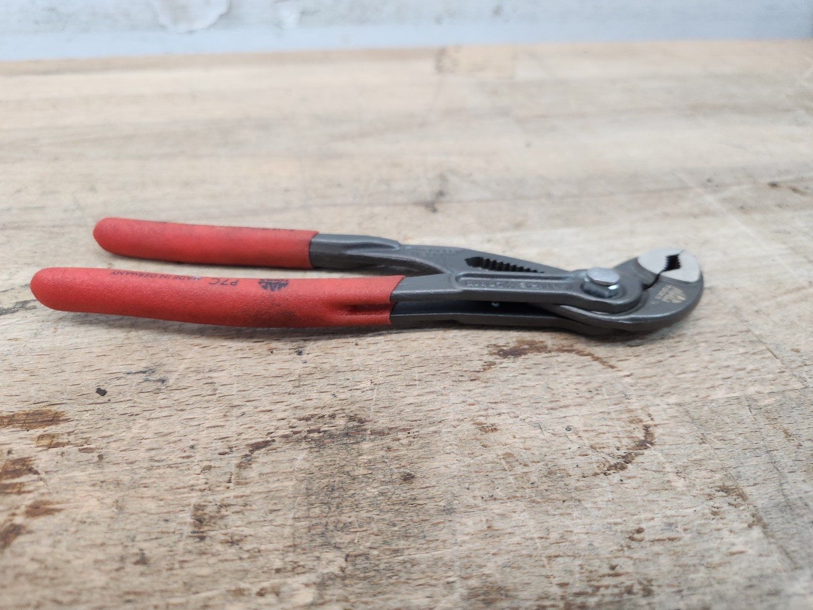 Mac Tools Self-Gripping Cobra Pliers 7" Knipex P7C