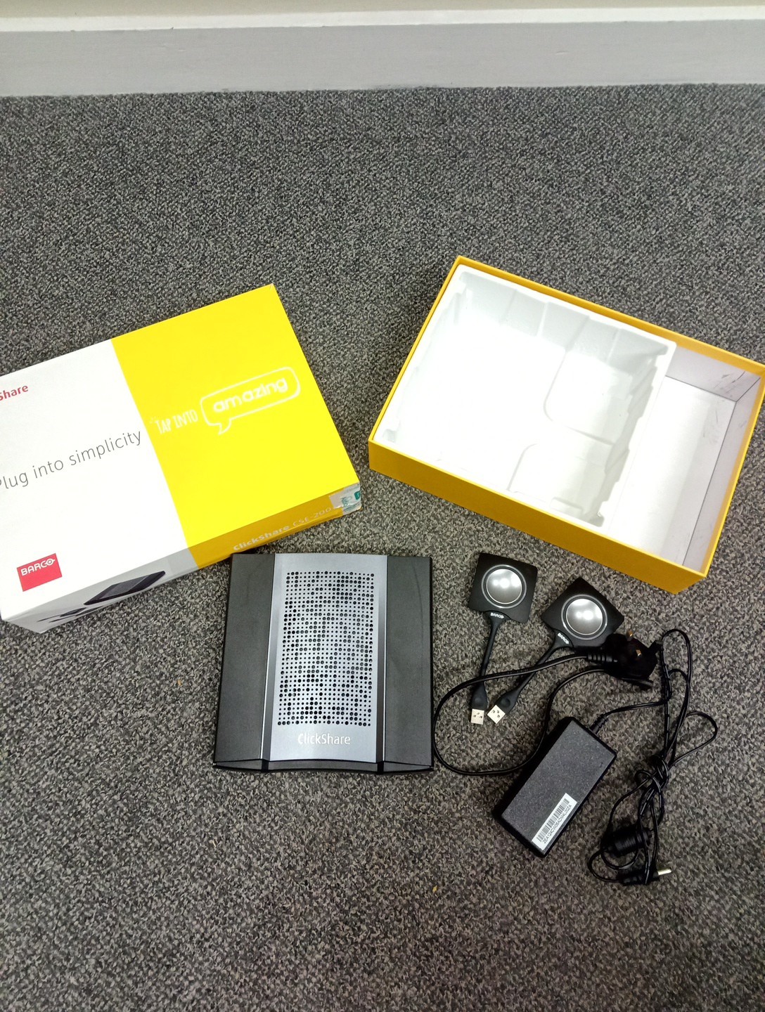 Barco ClickShare CSE-200 + Presentation System - Black R9861521EU