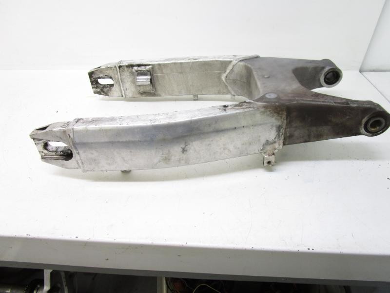 99 Honda CBR 600 F4 Swingarm 52200-MBW-000 1999-2000