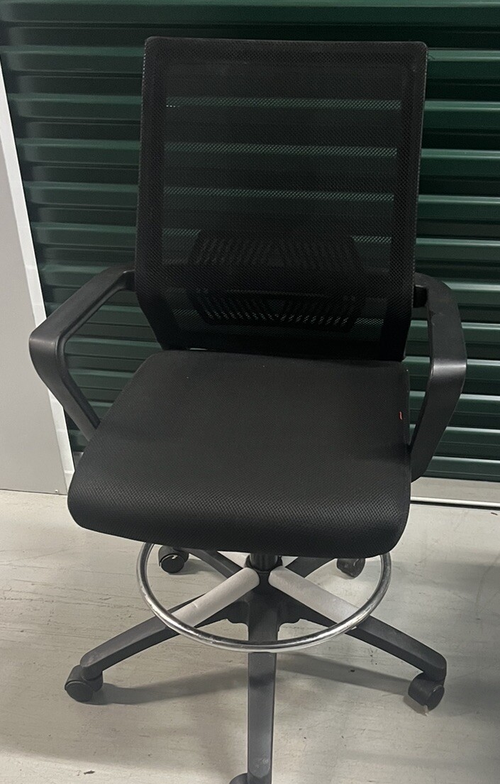 New Black Ergonomic Mesh Office/Reception Desk Chair. "FREE SUPER-FAST SHIPPING"