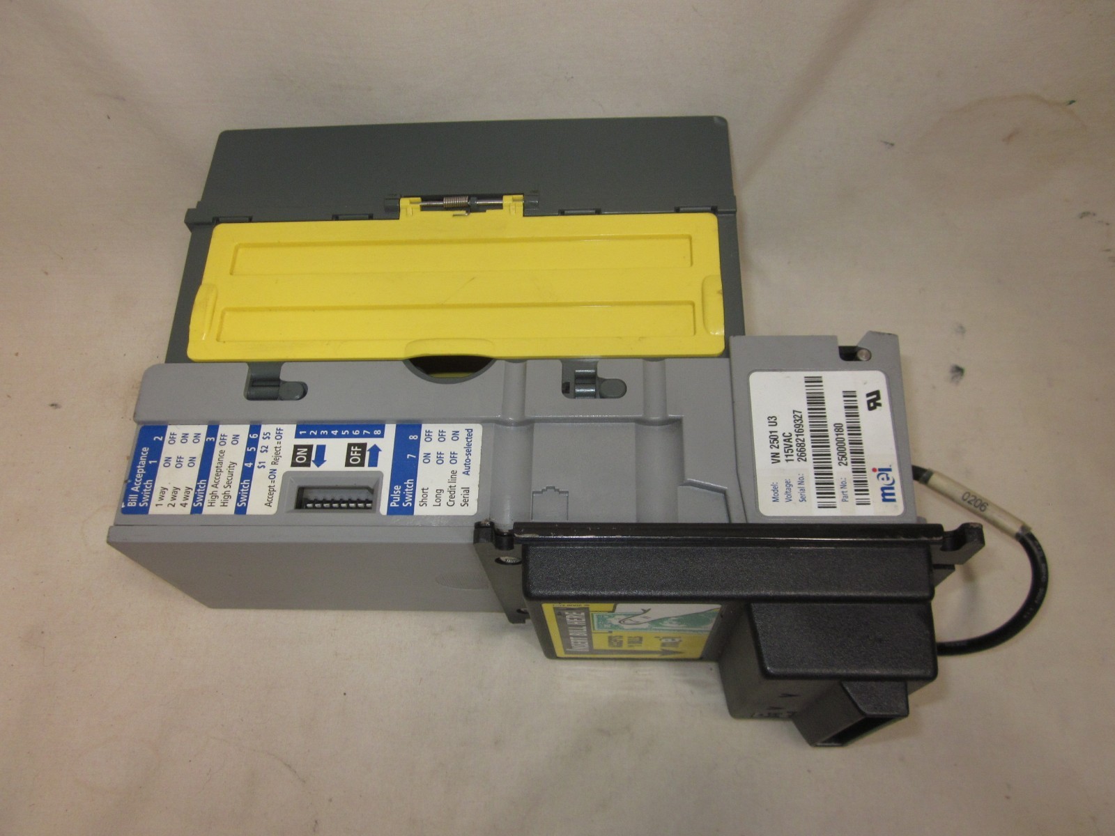 untested MEI VN 2501 U3 dollar bill acceptor electronic assembly