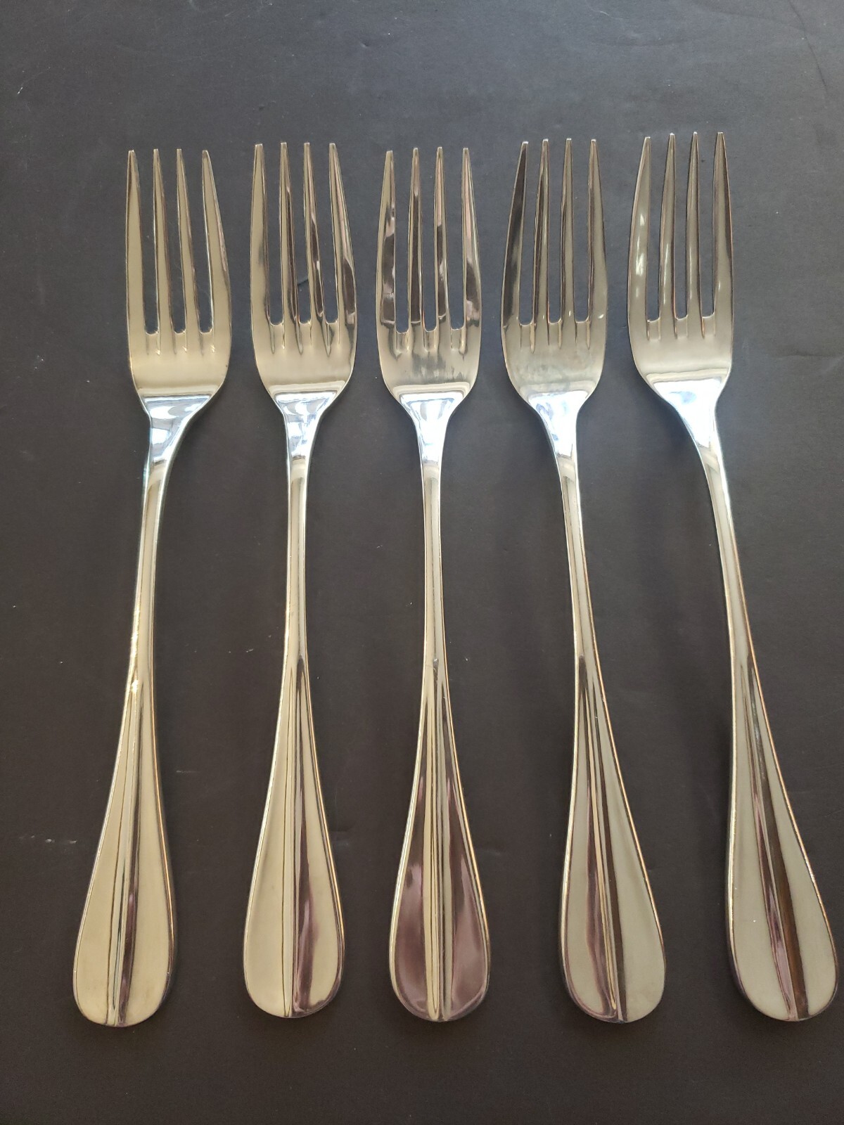 Set (5) Dinner Forks 8-1/8" glossy stainless steel center ridge line Baguette