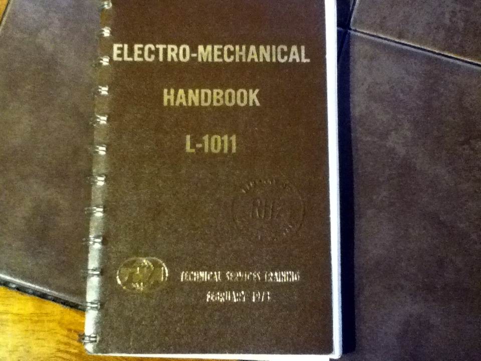 Lockheed L-1011 Electro Mechanical Training Handbook