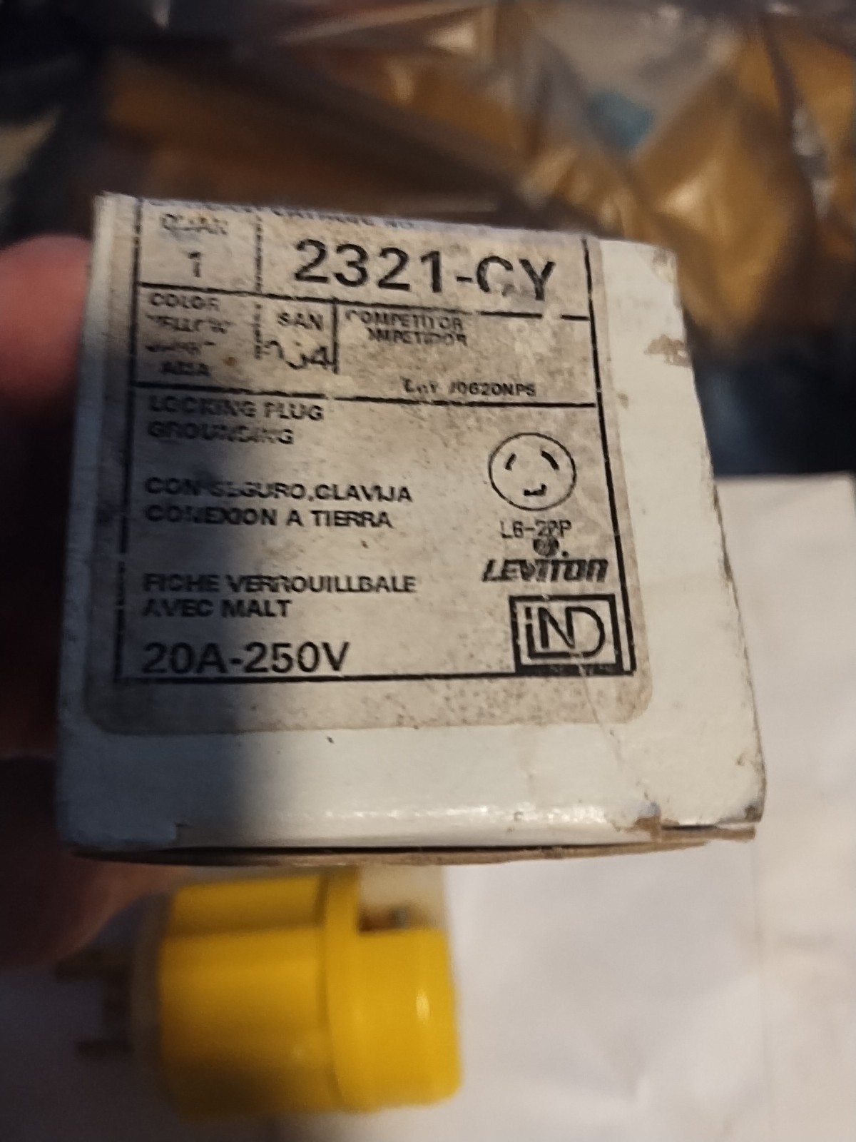 Leviton 2611CY Industrial Grade Plug Twist Plug