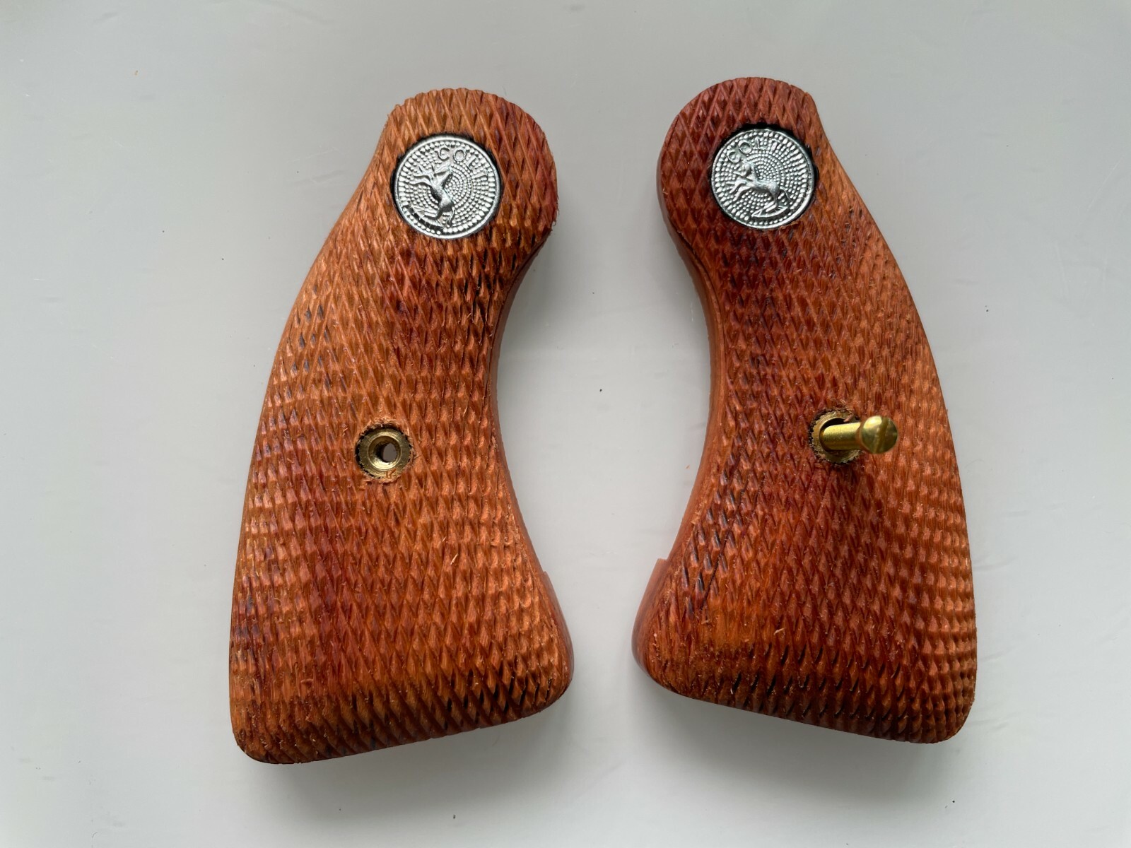 Grips for Colt Diamondback (D Frame) Short Butt Hardwood All Checkered wood#02