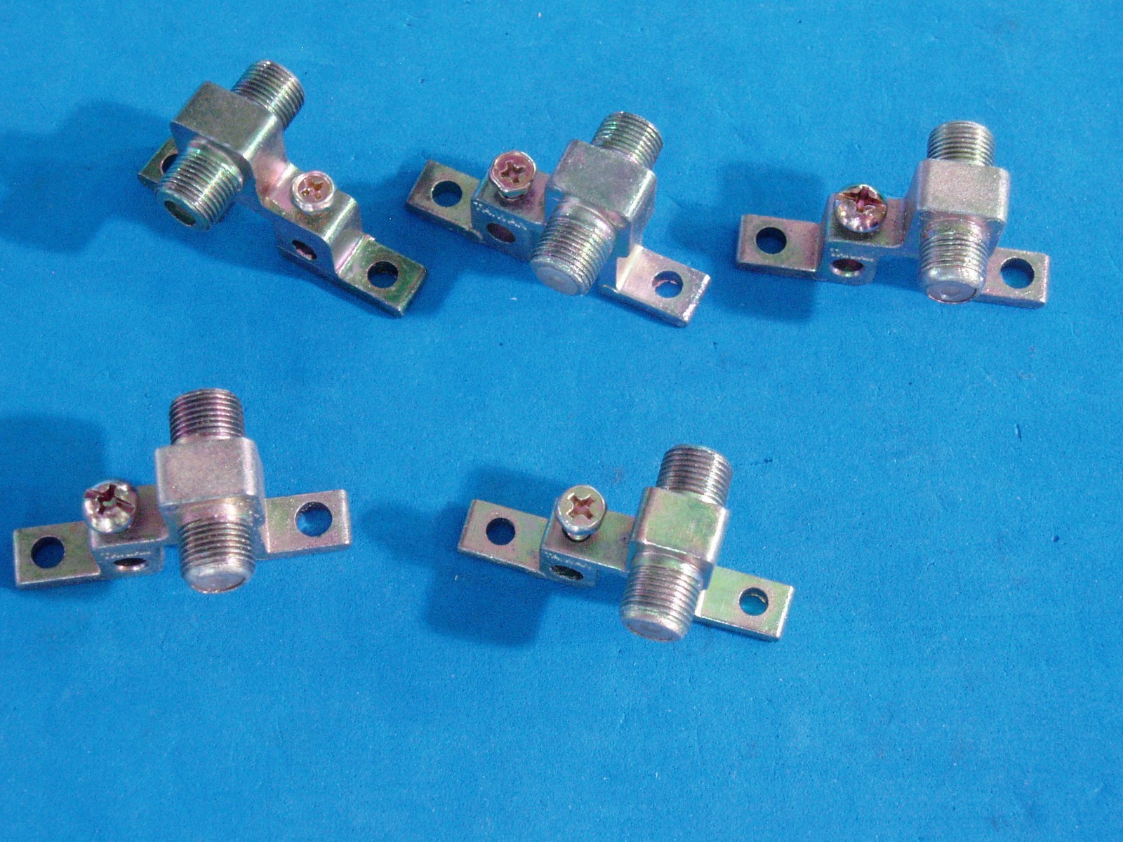 LOT OF FIVE GROUNDING BLOCK FOR COAXIAL CABLE RG-6 RG-59 SURGE PROTECTION 1GHZ