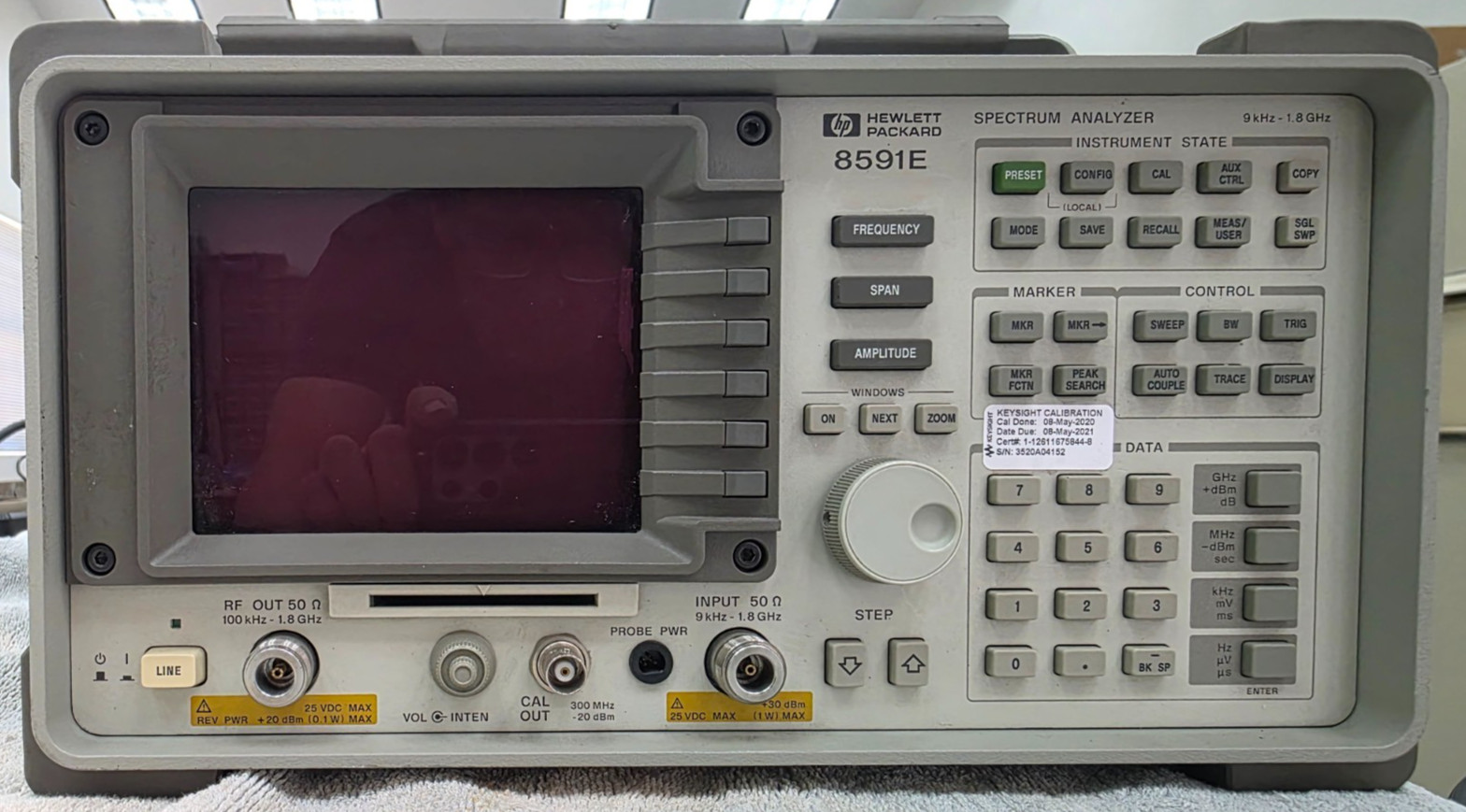 HP Agilent 8591E Spectrum Analyzer  w/opt 4, 1 0, 41 Tracking Generator Nice