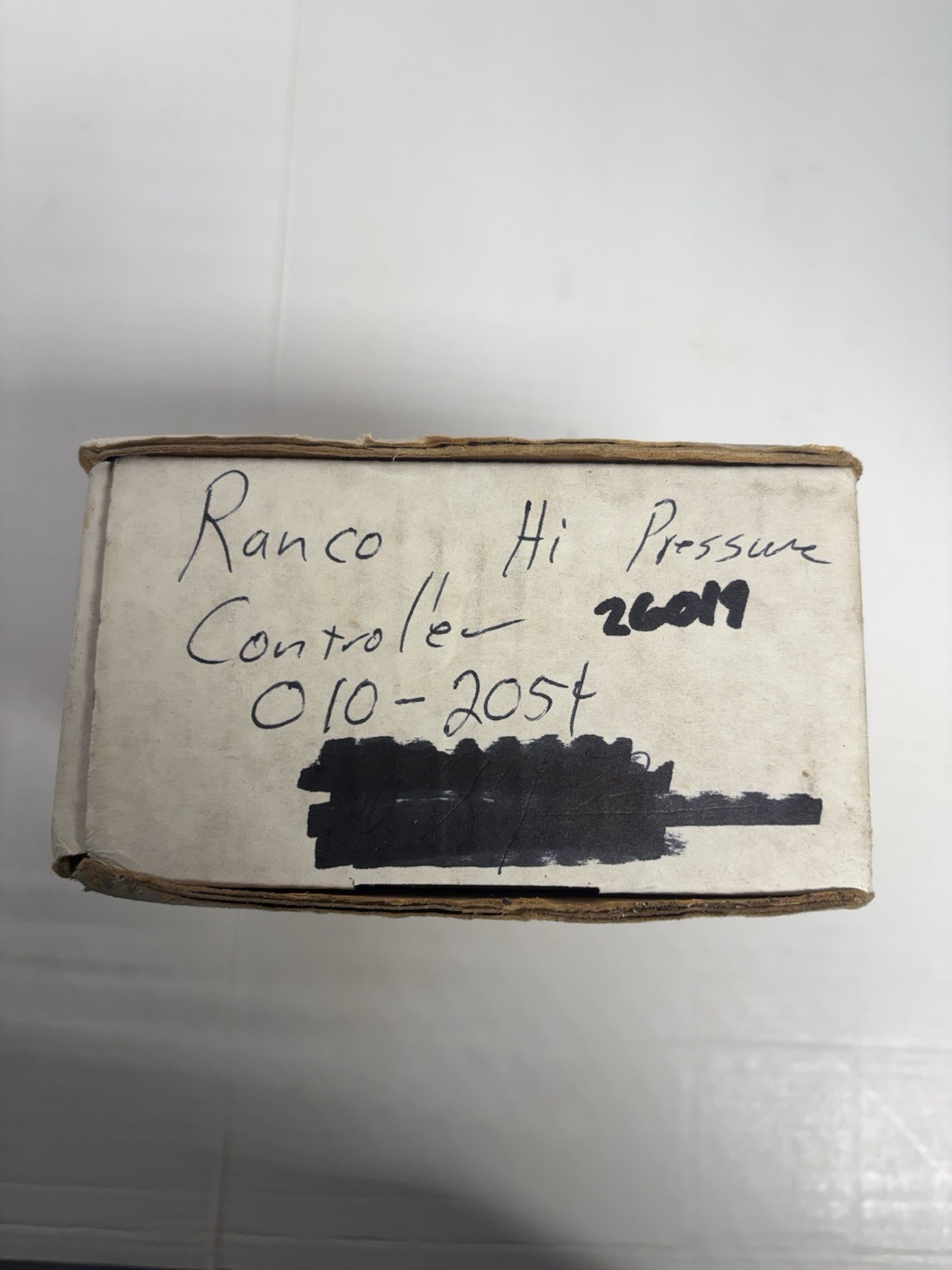 26019 Ranco 010-2051 Pressure Switch for Control Equipment Panels Gray