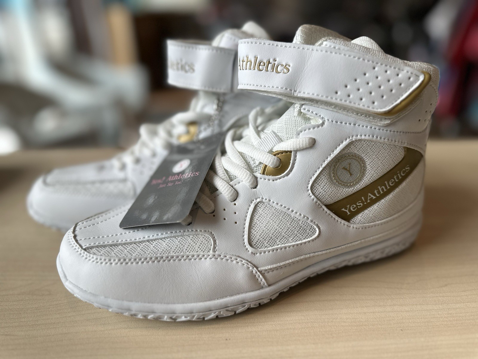 New Girls Women YES Wrestling Shoes Champion White Gold Size 11