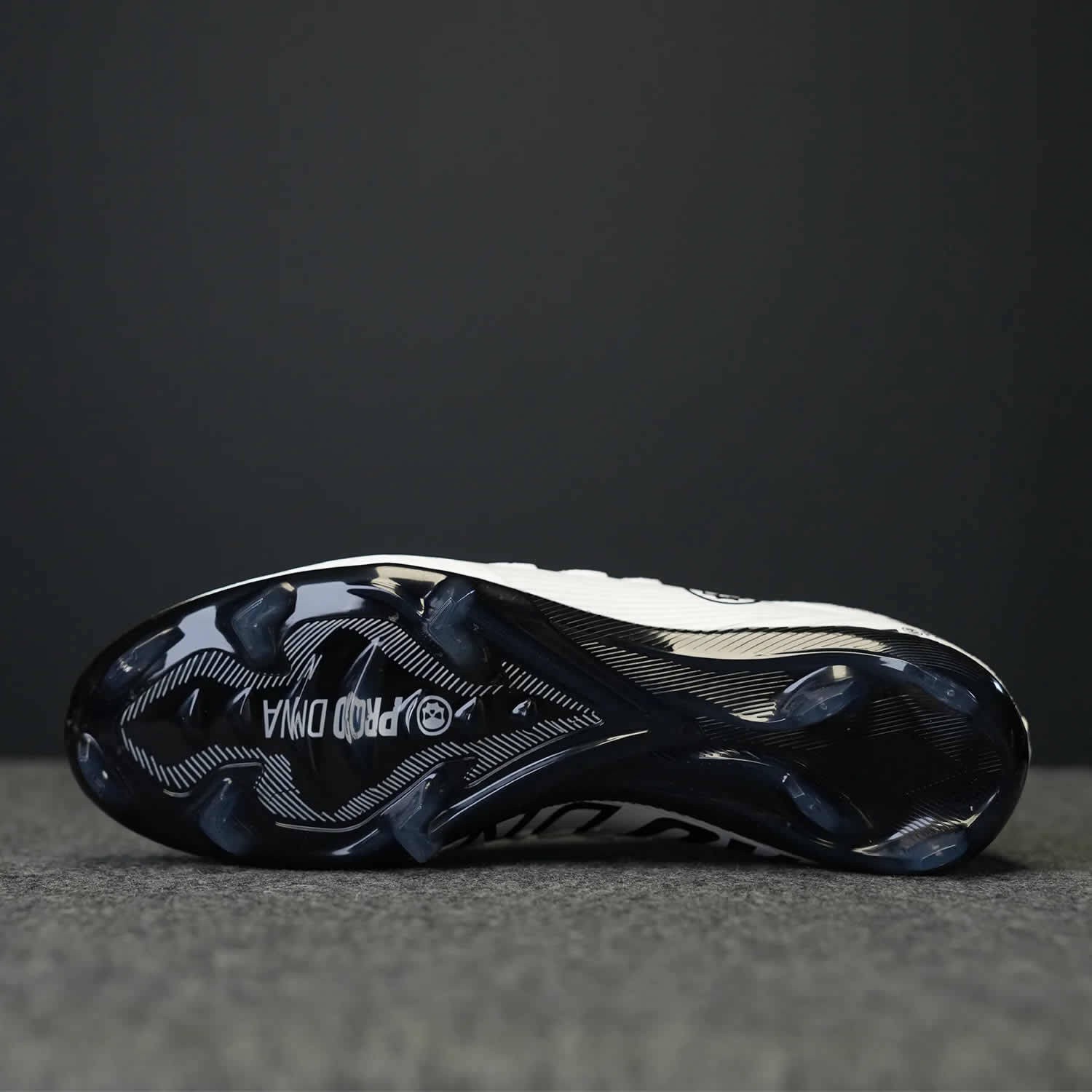 Infamous Pro DNA Voltrax Cleats - White - Size 9
