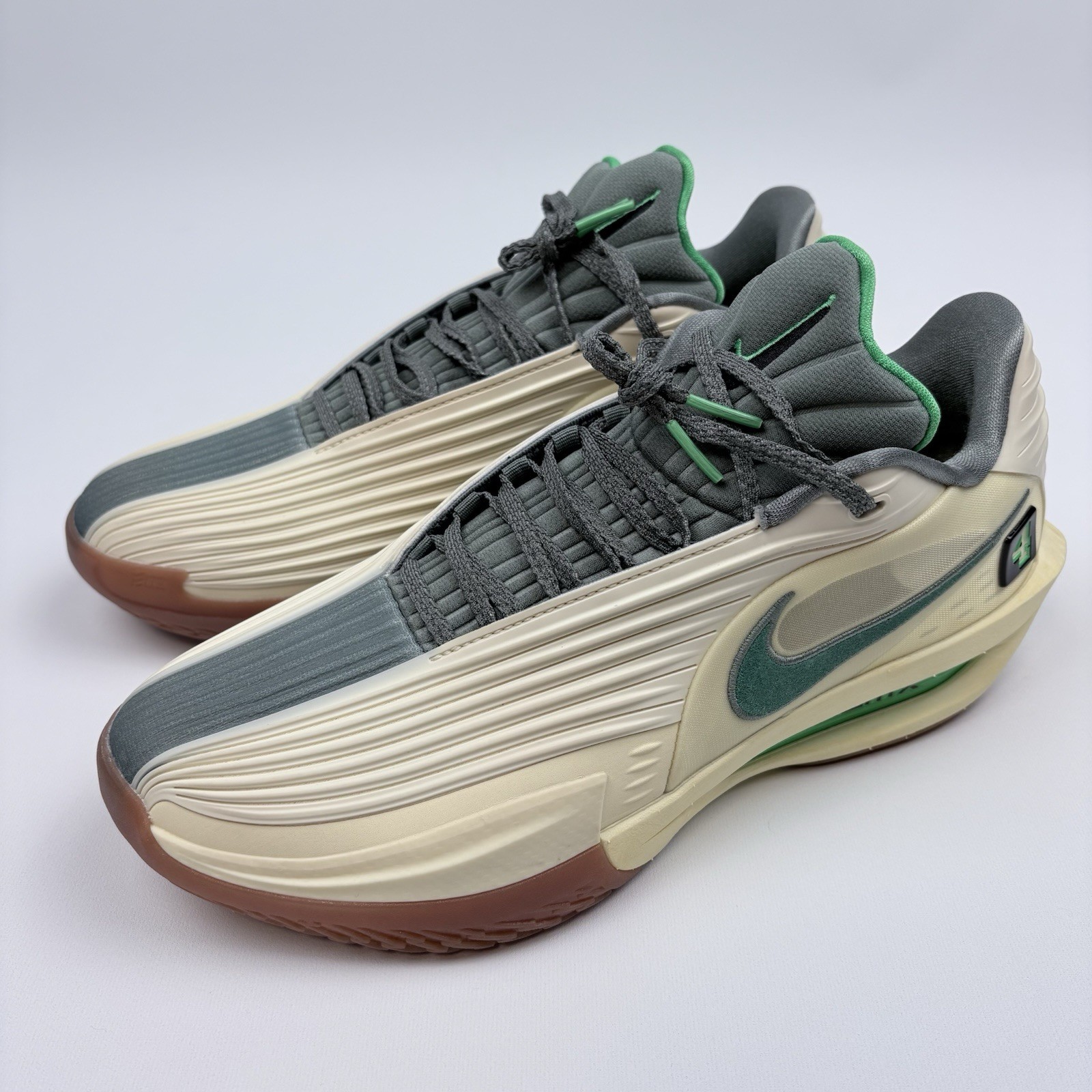 Nike Air Zoom GT Cut 3 Turbo Jrue Holiday Basketball Shoes Men's 9.5 IH2371-700