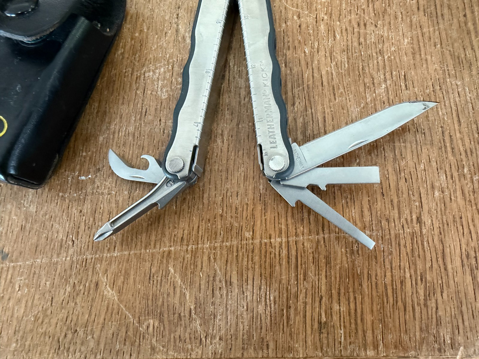 Leatherman Kick Multitool with Sheath