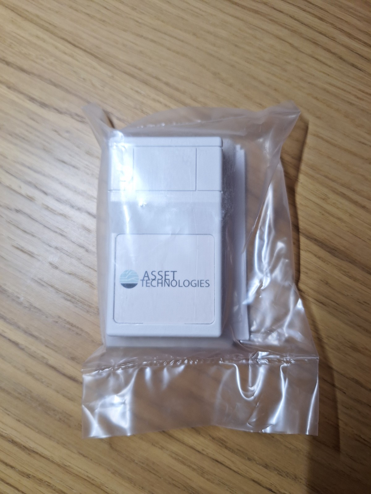 Asset Technologies AT/TT100-R-4 Made in USA 4-20 VDC Sensor