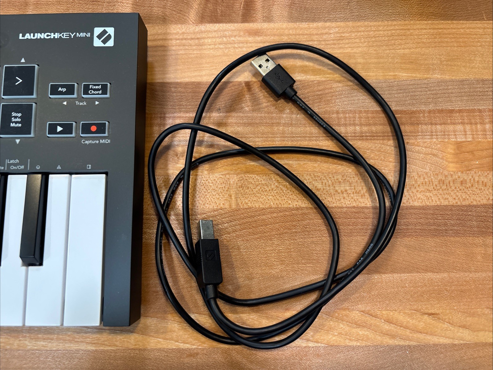 Novation Launchkey Mini MK3 25-Key Midi Keyboard Controller with Power Cable
