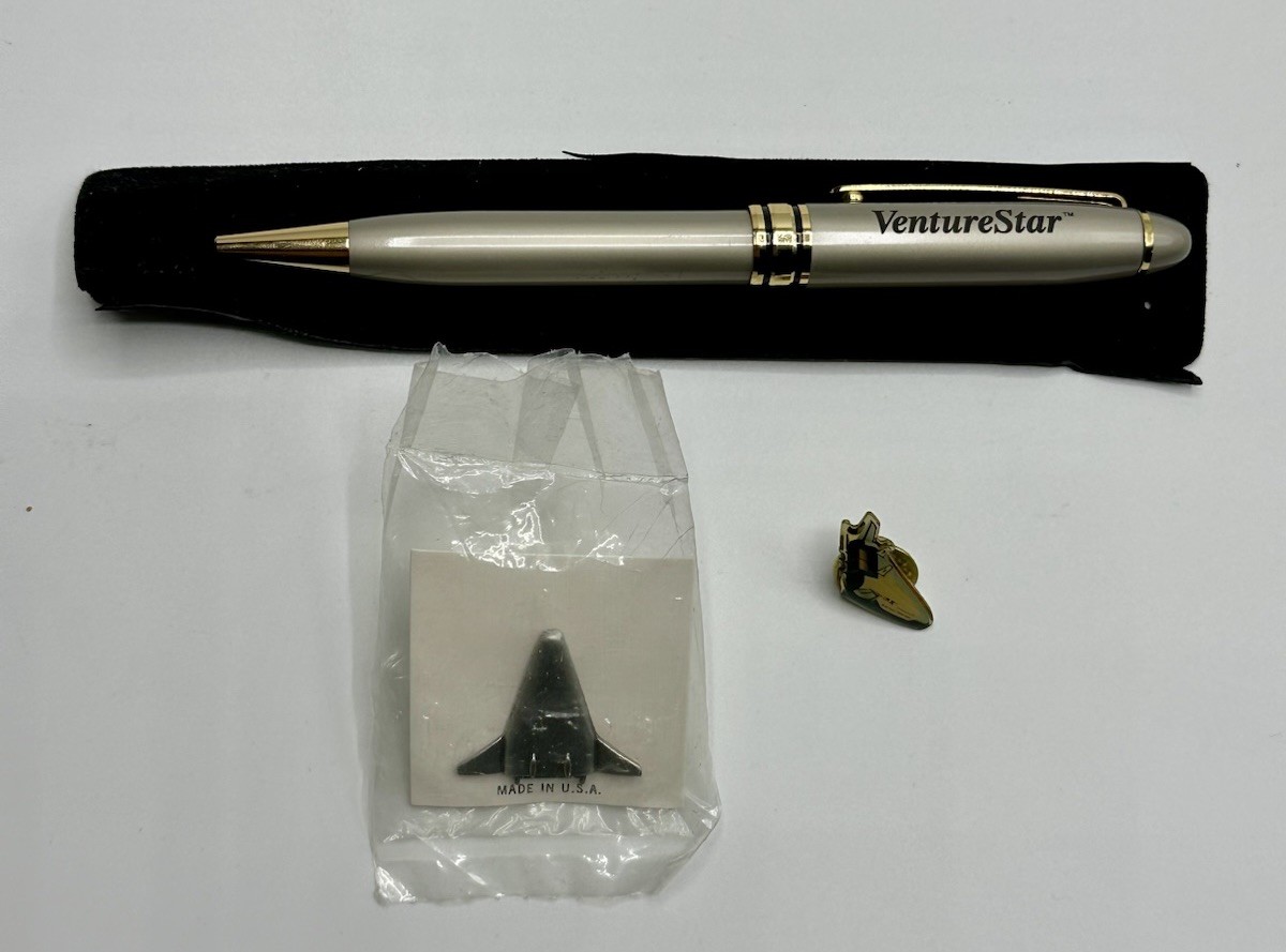 NASA VentureStar SpacePlane X-33 Vintage Rare Pen + Pin Combo Set From 90’s