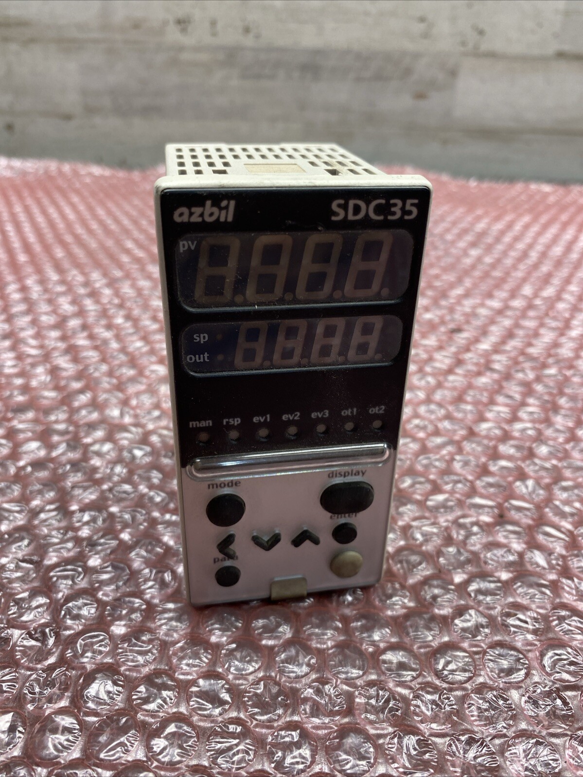 Used Azbil Sdc35 C35TC0UA2100 Thermostat