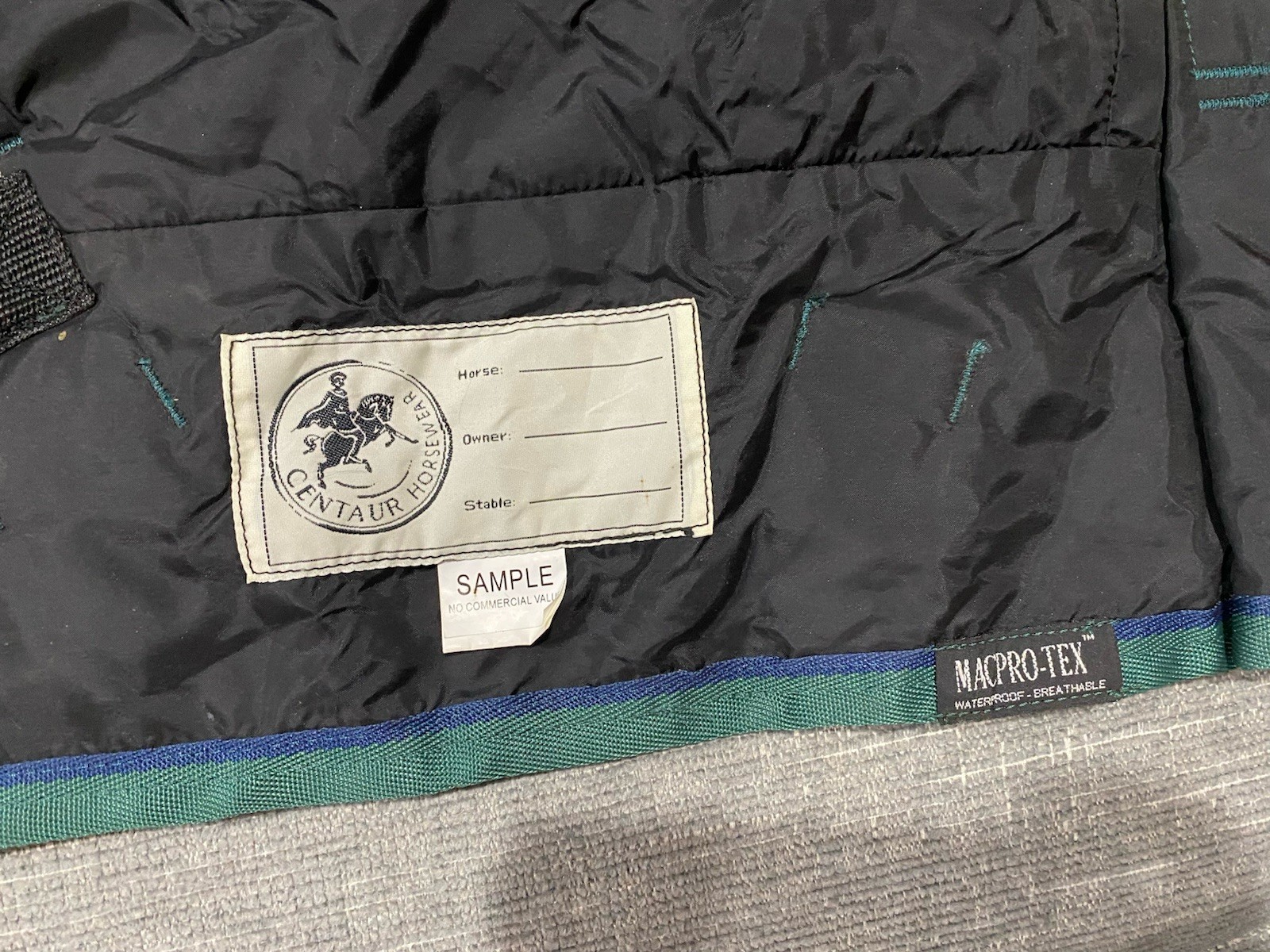 NWT Centaur Turnout Blanket Foal/Mini/Dog 1200D Retail SAMPLE *read