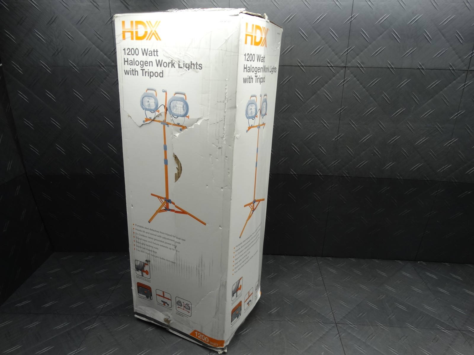 HDX 1200-Watt Halogen Tripod Work Light H1200DPT