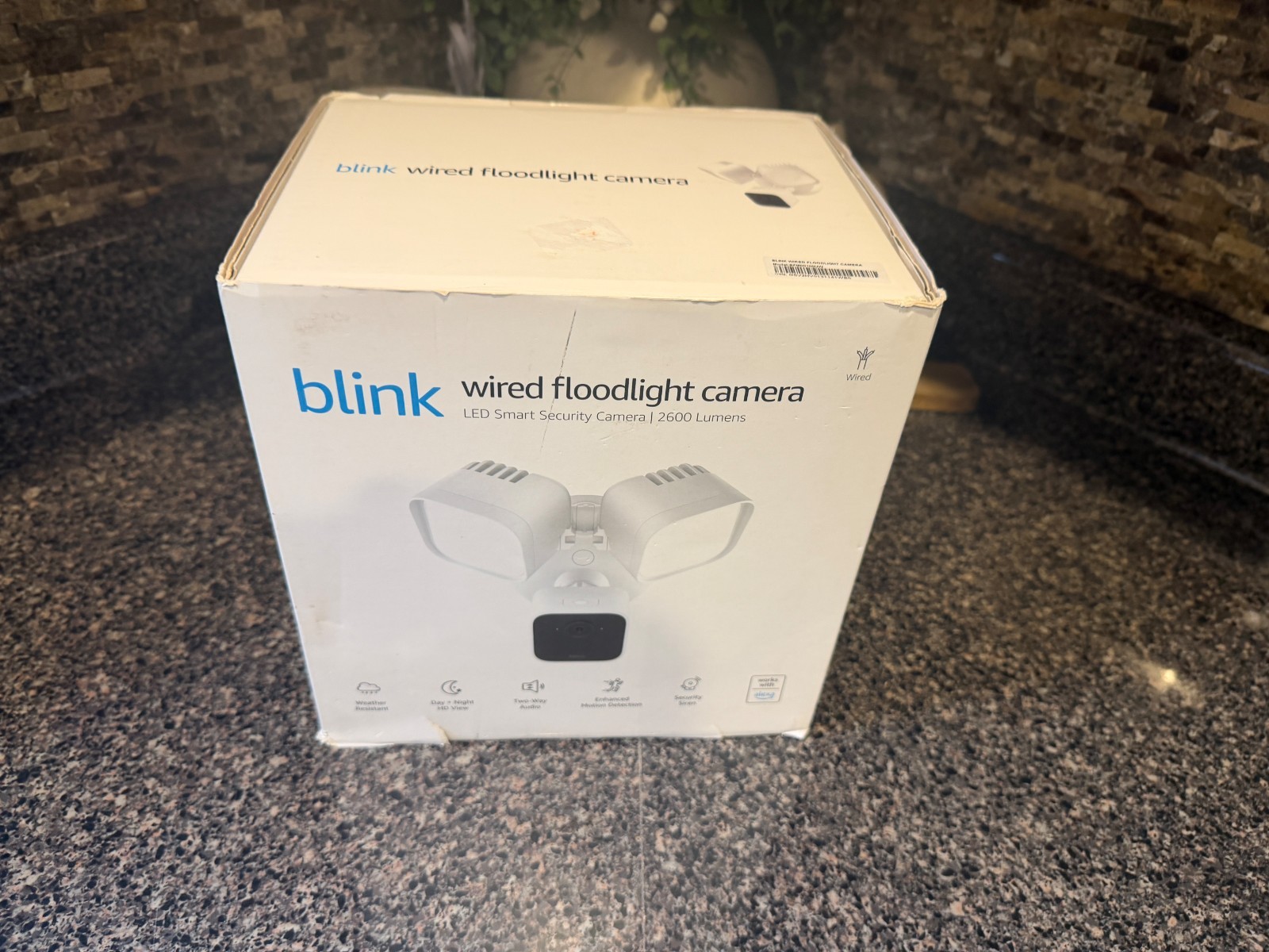 NEW Blink Wired Floodlight Camera HD Smart Security Cam Alexa Sealed - White