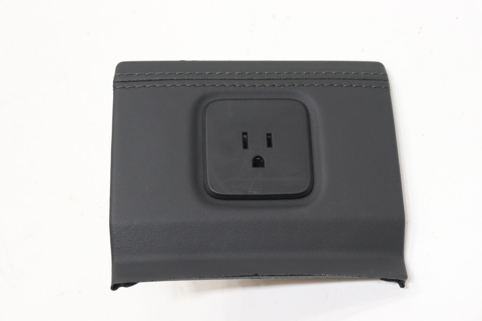 2022 - 2026 RIVIAN R1S FRONT CENTER CONSOLE BACK POWER OUTLET OEM PT00000873