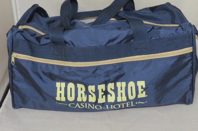 (1) Vintage Binion's HORSESHOE CASINO & HOTEL - Las Vegas DUFFLE BAG (EX+)
