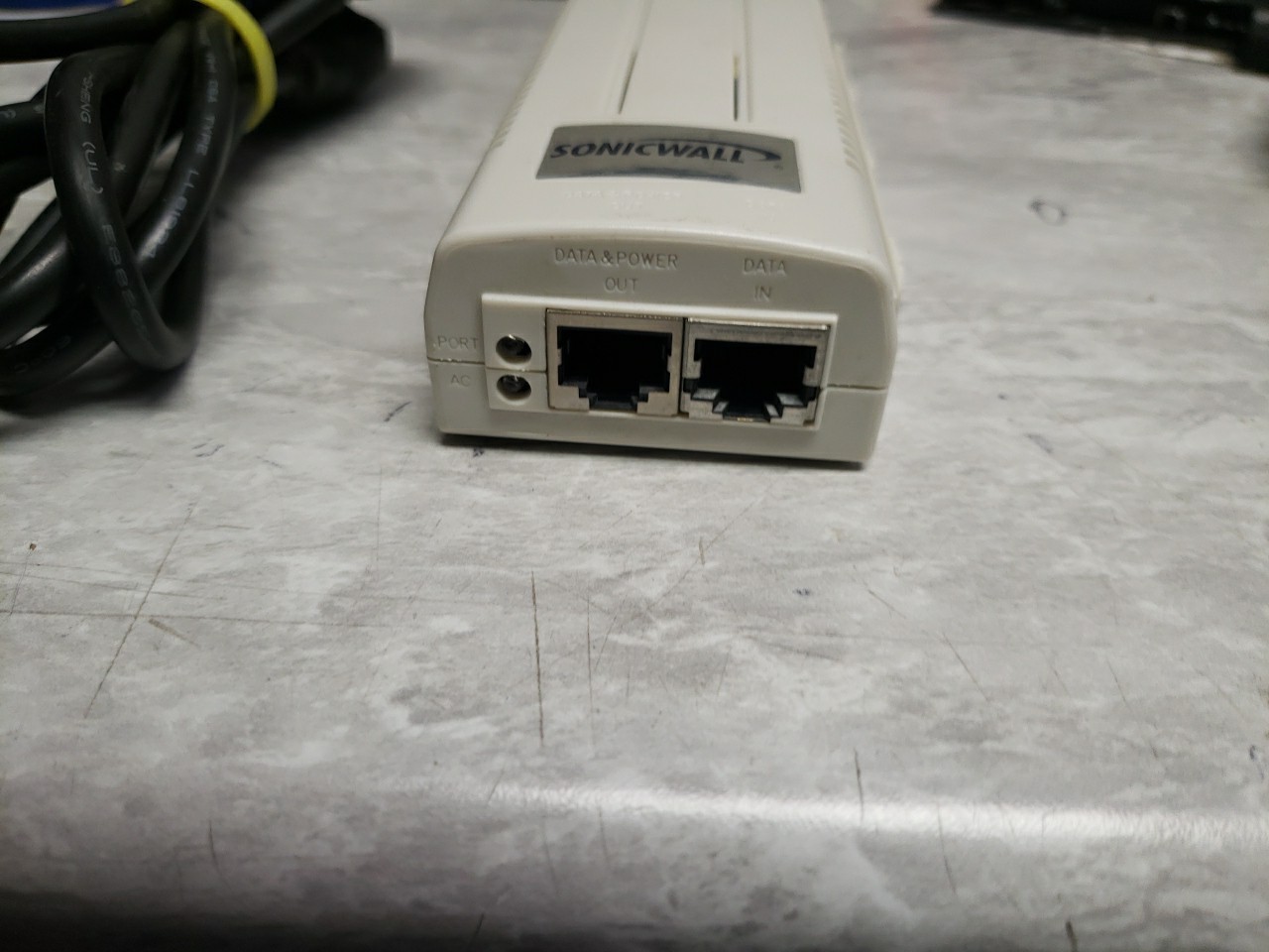 SonicWALL GigaBit PoE Injector free ship