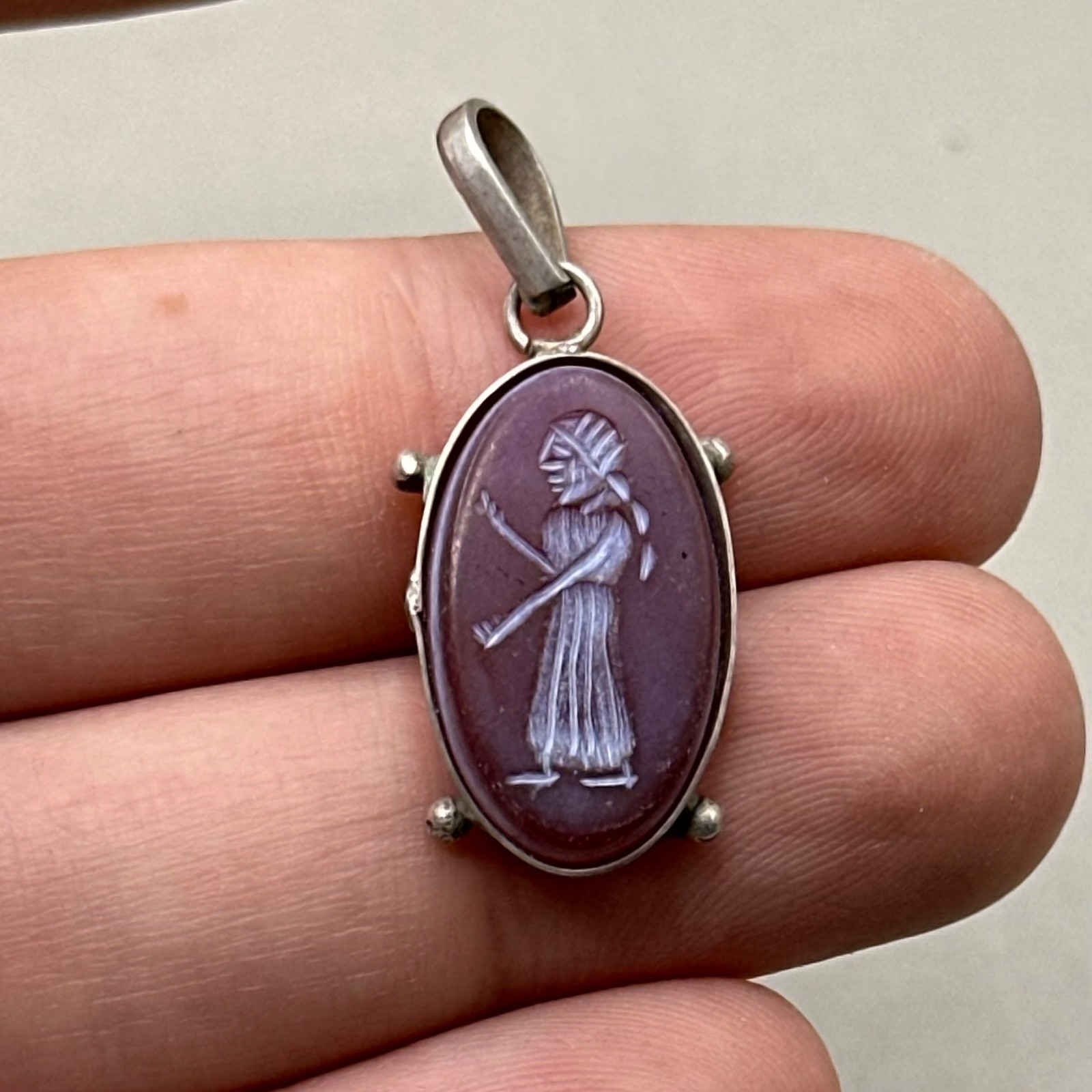ANCIENT ROMAN STYLE SILVERED PENDANT WITH INTAGLIO