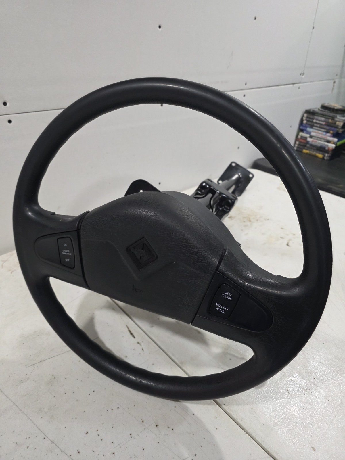 2014 International 4300 Steering Column With Cruise Control Great Condition