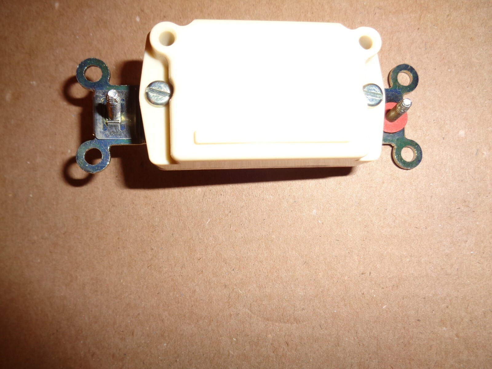 Hubbell 1221GRV A C Flush Toggle Switch Single Pole New