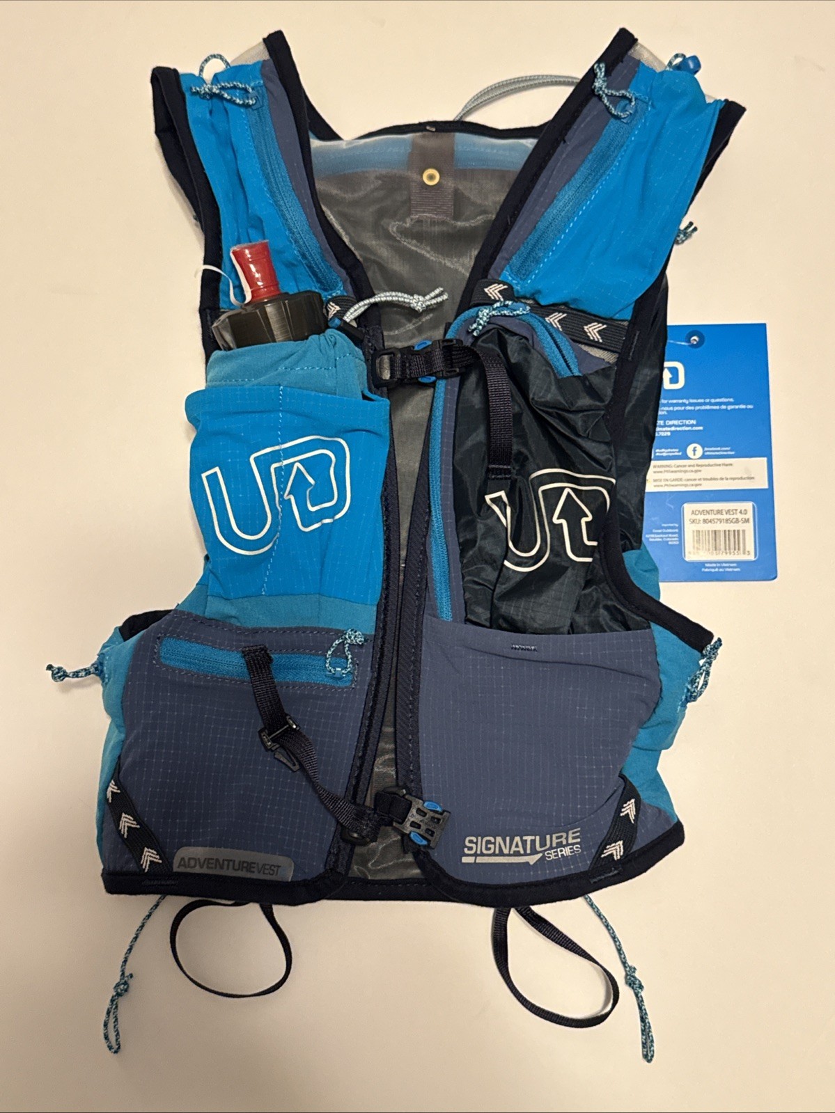 Ultimate Direction Adventure Vest 4.0 Small Men’s Hydration Running Pack NEW